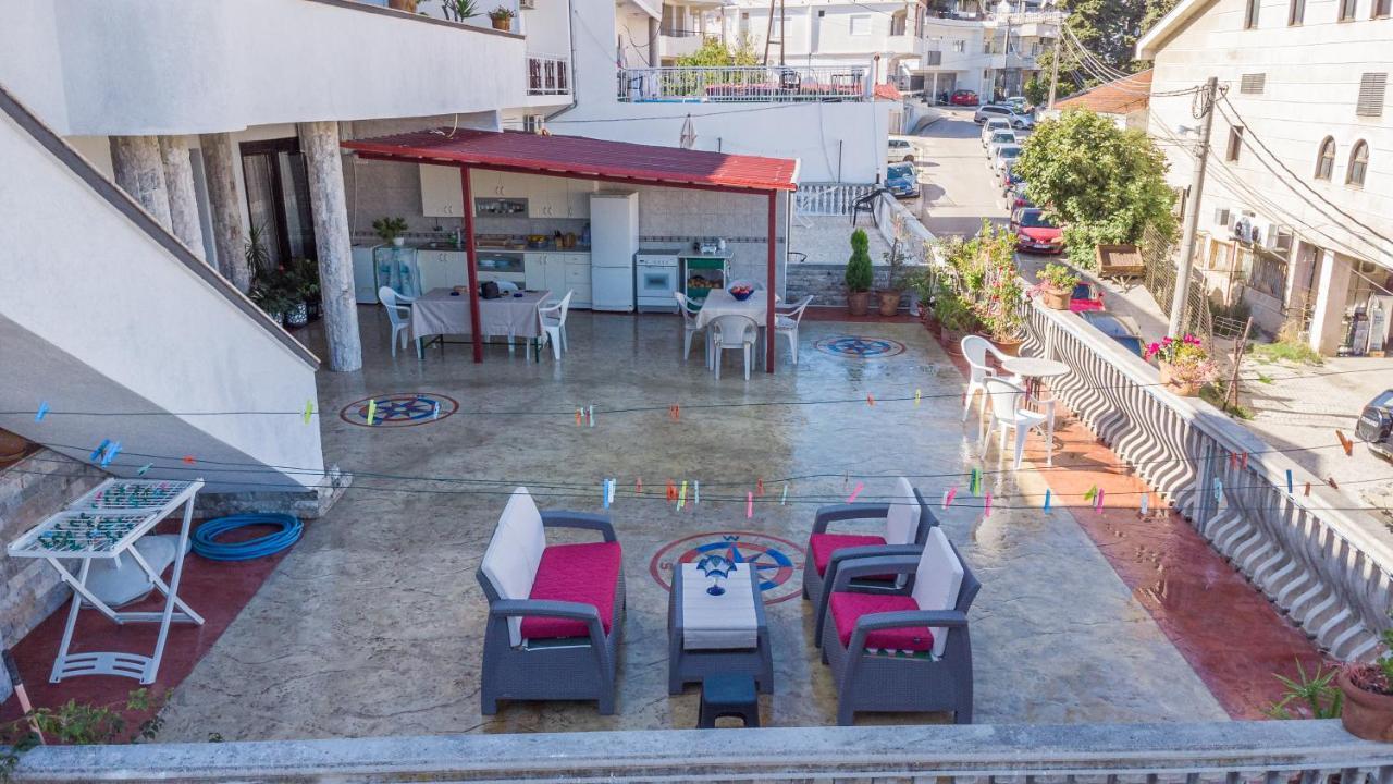 Apartments Ishmi In Center Of Ulcinj Exterior photo