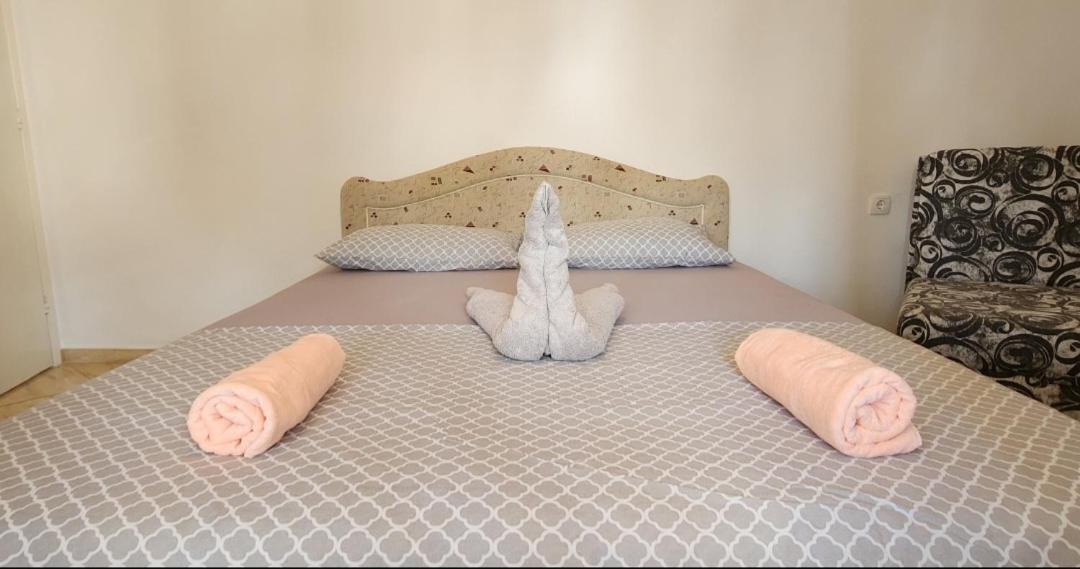 Apartments Ishmi In Center Of Ulcinj Room photo