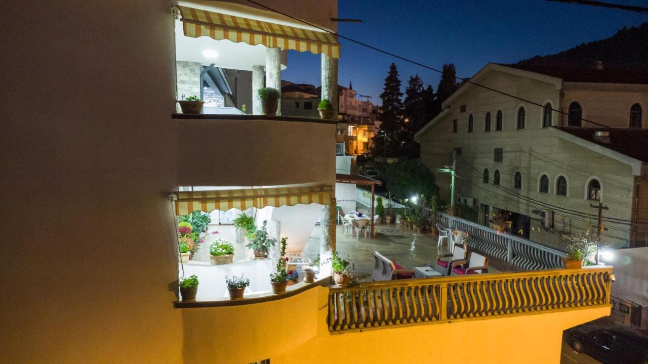 Apartments Ishmi In Center Of Ulcinj Exterior photo